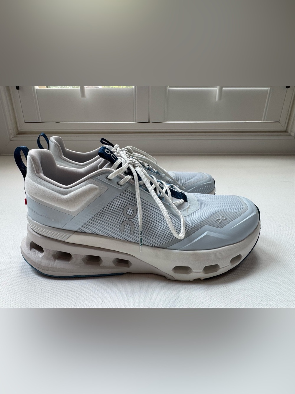 On Cloud Running Cloudnova X Sneakers Women’s Size 7.5 White/Glacier